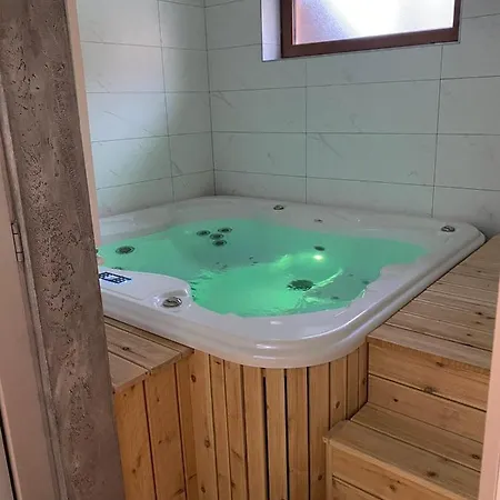 Forest Apartment&spa Appartement