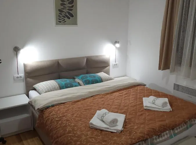 Forest & 아파트 즐라티보